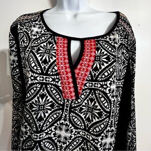 Women’s black, white, red long sleeve blouse top size large